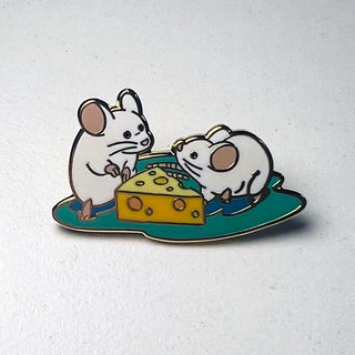 Mouse Friends Pin